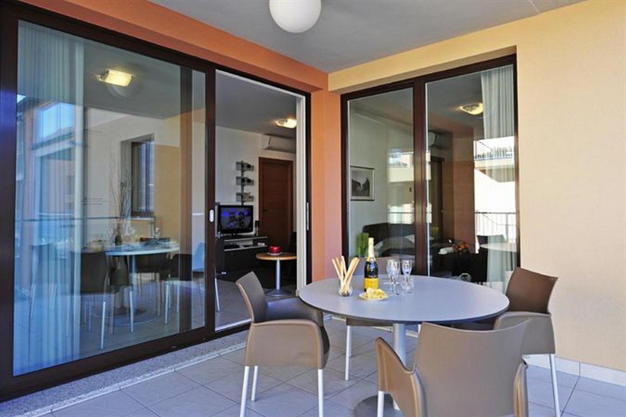 Vista Di Maccagno Fantastico Pool - Happy Rentals מראה חיצוני תמונה
